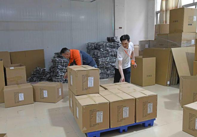 “中国梦·劳动美”系列报道⑥：工匠精神智造箱包“包”打全球(图7)